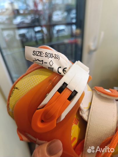 Роликовые коньки