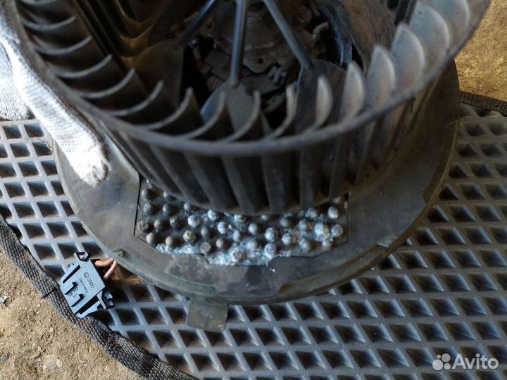 Моторчик печки skoda superb,октавия, гольф 5