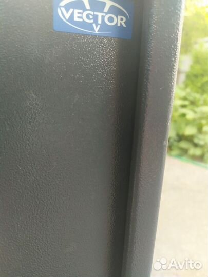 Сейф металлический Vector