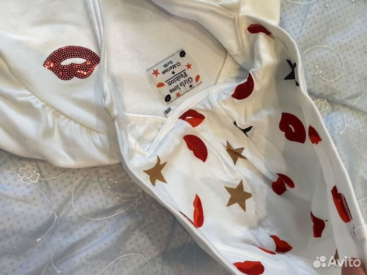 Платье, ветровка, кофта, легинсы