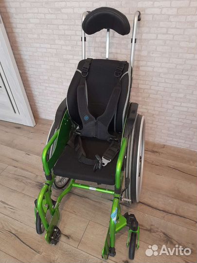 Детская инвалидная коляска