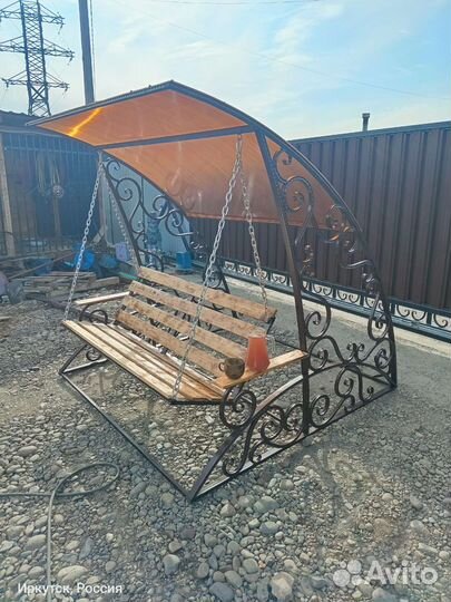 Садовая качеля