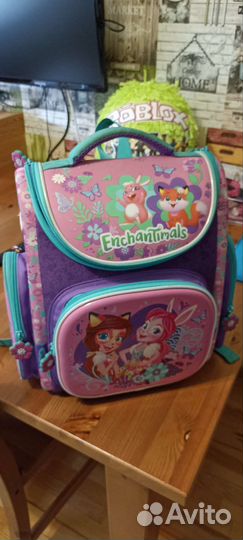 Школьный рюкзак