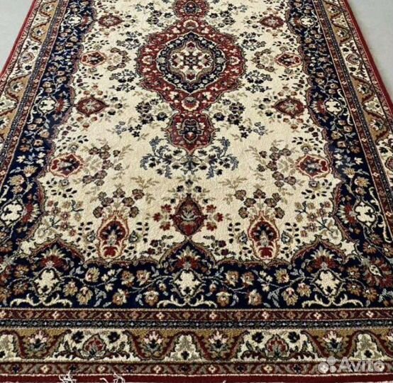 Шерстяной ковёр