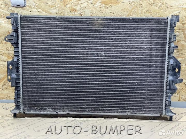 Volvo / Ford / Land Rover радиатор основной