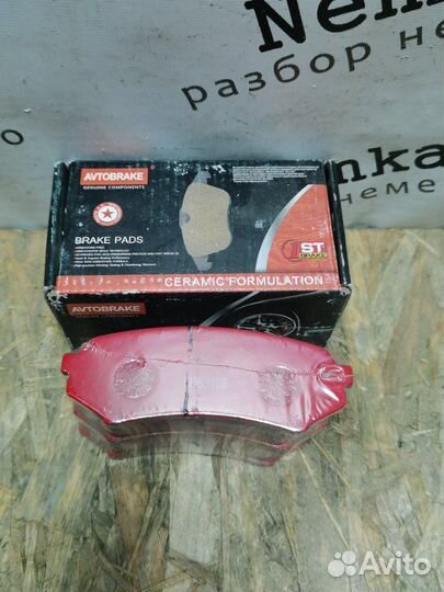 Тормозные колодки заднее Toyota Land Cruiser 100