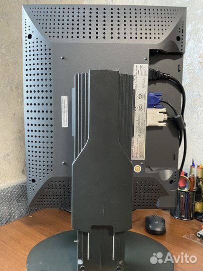 ЖК монитор для компьютера, Toshiba cdl2013a-1A