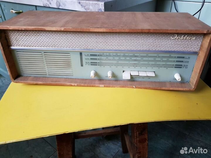 Ламповый радиоприемник Stern Radio 5430 Intimo