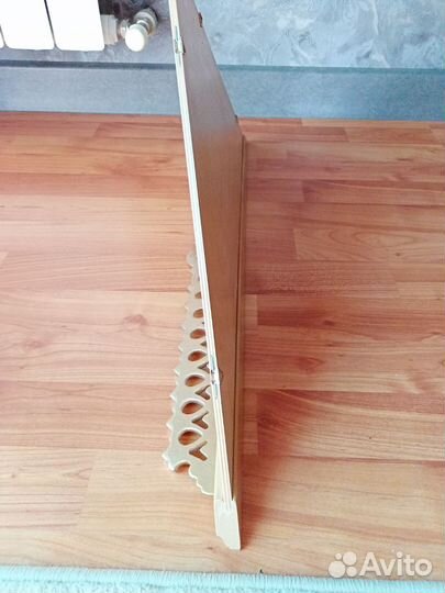 Полка настенная деревянная для иконы