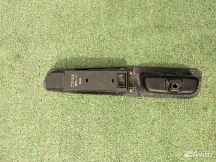 Блок упр стеклоподъемниками Mitsubishi Galant 8 EA