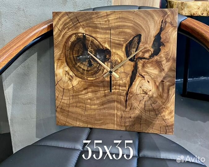 В наличии часы лофт из спила карагача и смолы