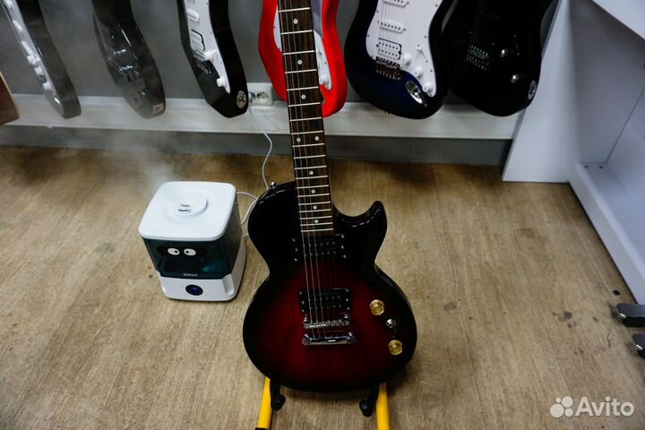 Электрогитара (+ комбик) / Комплект