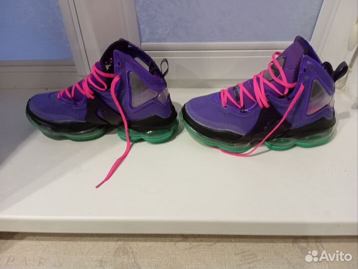 Баскетбольные кроссовки