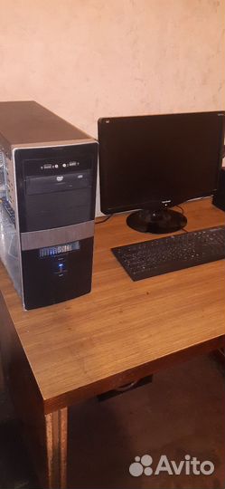 Xeon e5440/4GB DDR3/GTS4501GB/HDD500GB