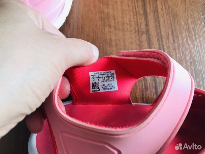 Летние сандали Adidas