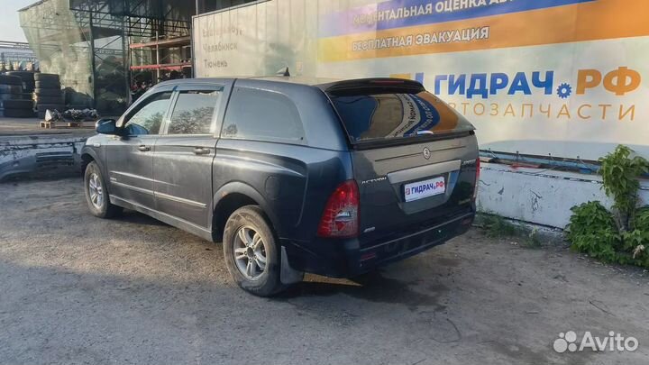 Молдинг задней правой двери SsangYong Actyon Sport