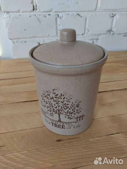 Банка керамическая для сыпучих продуктов новая