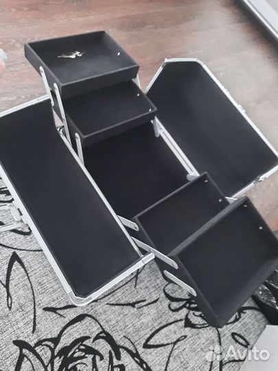 Кейс для косметики и бижутерии