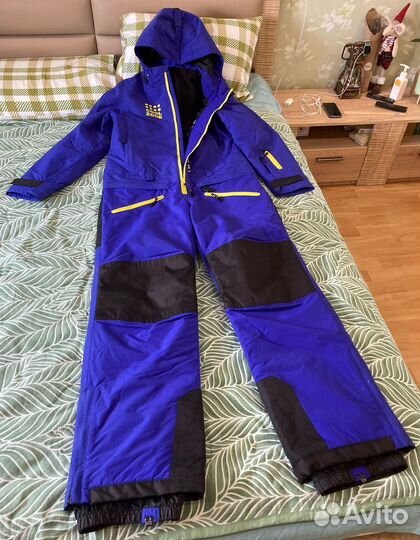 Комбинезон горнолыжный (сноубордический)