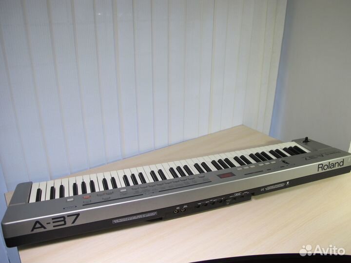 Midi-клавиатура Roland A-37