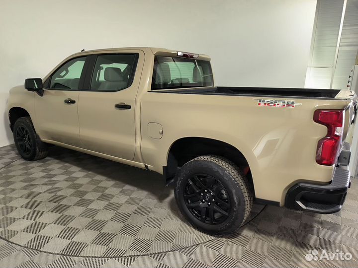 Chevrolet Silverado 6.2 AT, 2022
