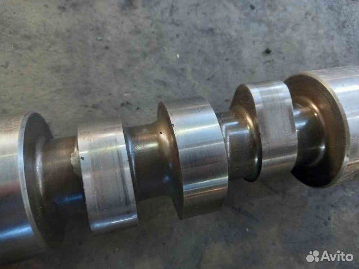 Распредвал клапанный Cummins 15 с Egr