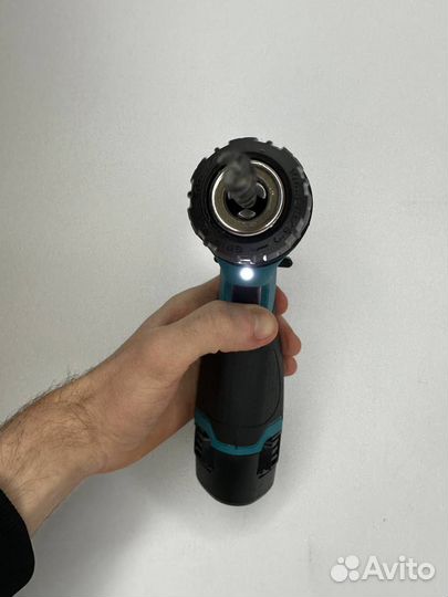 Шуруповерт makita 18v