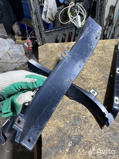 Кронштейн заднего бампера volkswagen b5