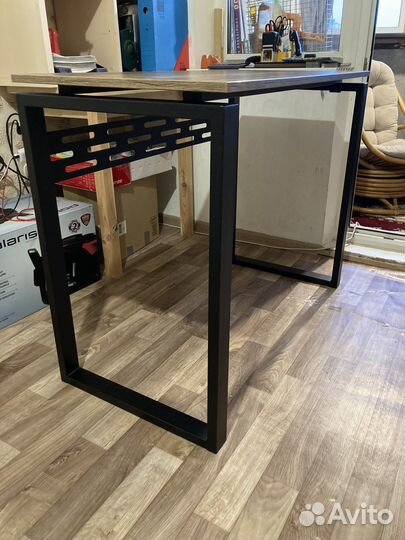 Стол письменный, компьютерный