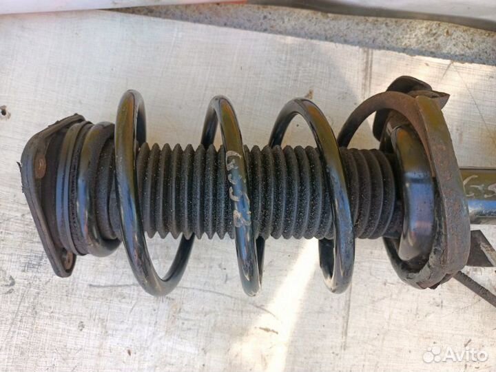 Амортизатор стойка передняя правый Ford Focus 1.6