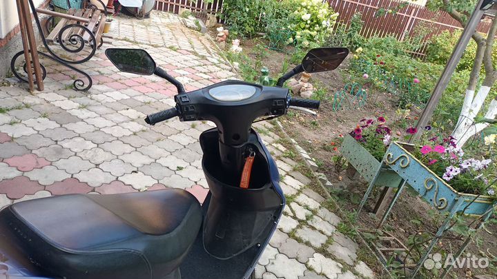 Китайский скутер 50 куб