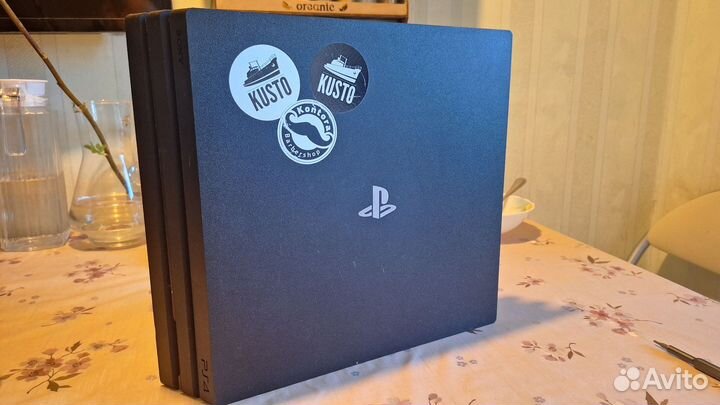 Sony PS4 pro 1tb