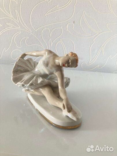 Фарфоровая статуэтка Балерина лфзи