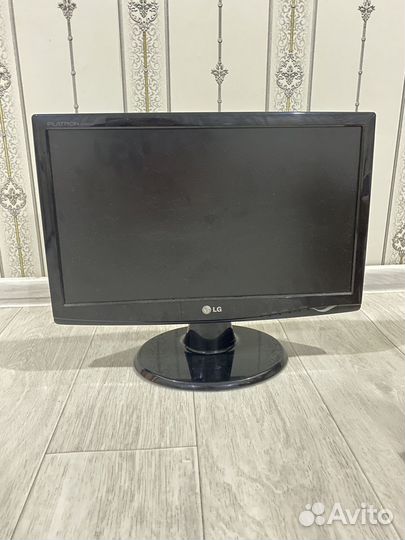 Монитор LG