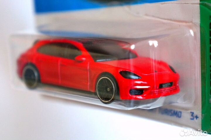 Hot Wheels Porsche Panamera Turbo S E-Hybrid Sport
