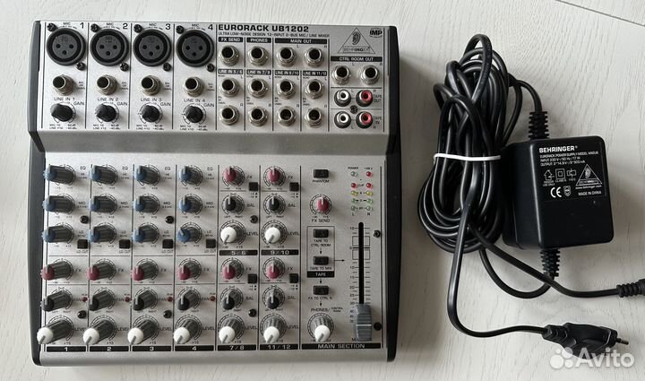Микшер аналоговый Behringer UB 1202 Eurorack