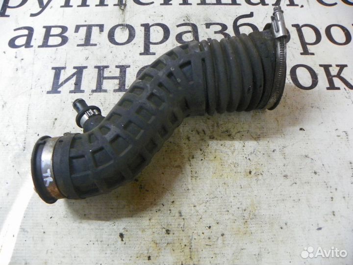 Патрубок воздушного фильтра Nissan X-Trail