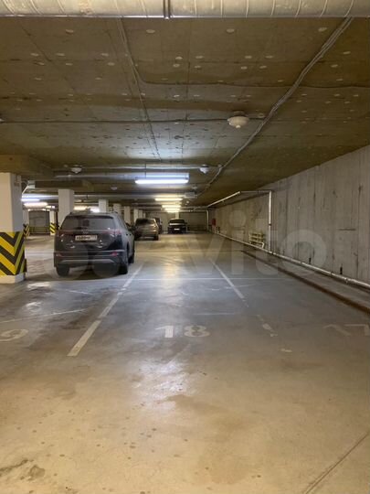 Машиноместо, 12 м²