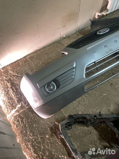 Передний Бампер ford focus 2