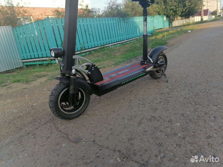 Электросамокат Kugoo M4