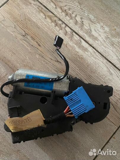 Моторчик люка volkswagen passat b5+