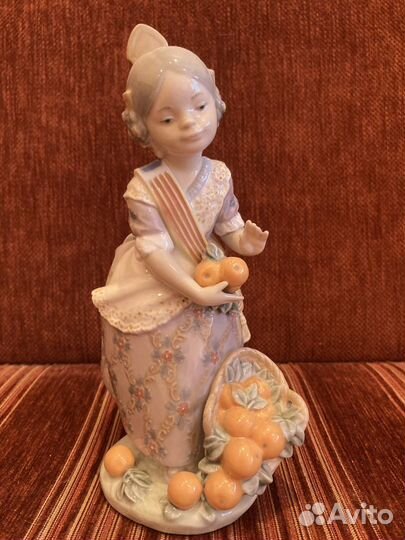 Lladro фарфор статуэтка 1422 Мисс Валенсия