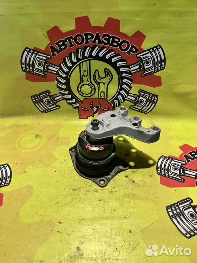 Кронштейн опора правая двигателя Volkswagen Polo 5