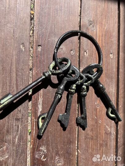 Ключи старинные