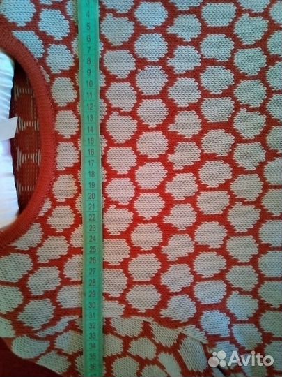 Пуловер с графическим рисунком