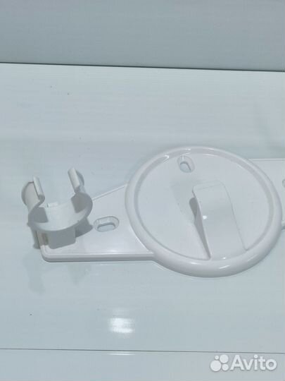 Настенное крепление для пылесоса Redmond RV-UR341