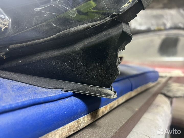 Фара левая рено каптюр