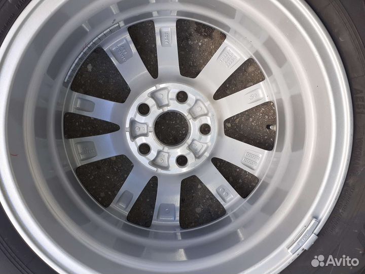 Оригинальное колесо на тойота камри