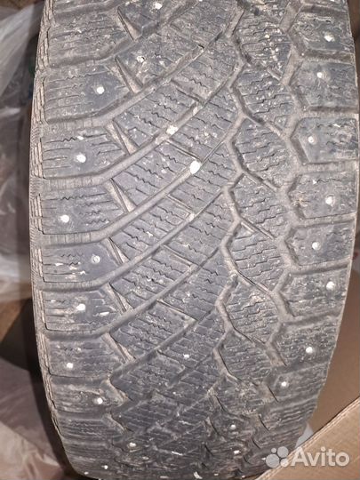 Gislaved Nord Frost 200 225/60 R17