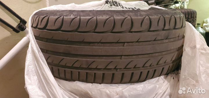 Kormoran Ultra High Performance 215/50 R17 95W